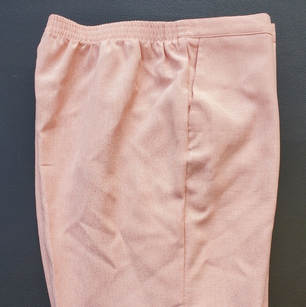 Flat Front Dress Pant. Never been worn.